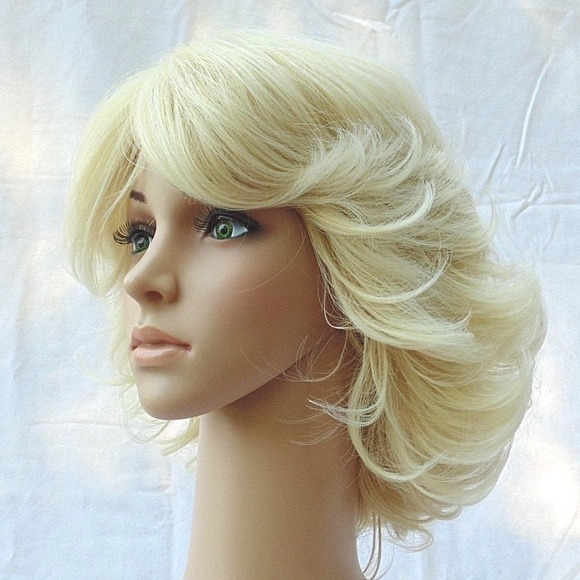 Short Blonde fluffy Waves High Heat Resistant Wig main image 7